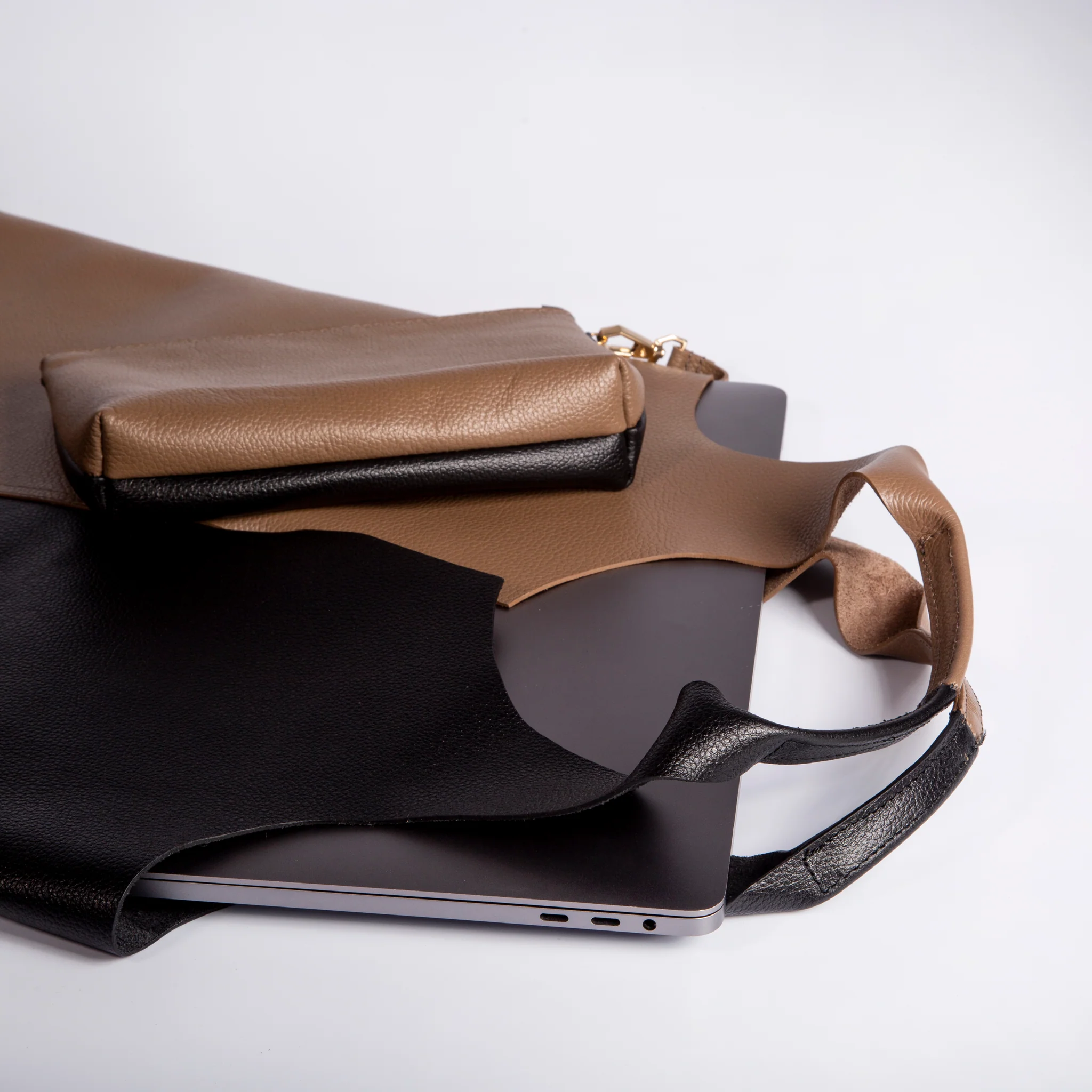 Lulia Tote - 2 Colors